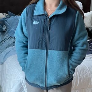 North Face Women’s Fleece Zipup